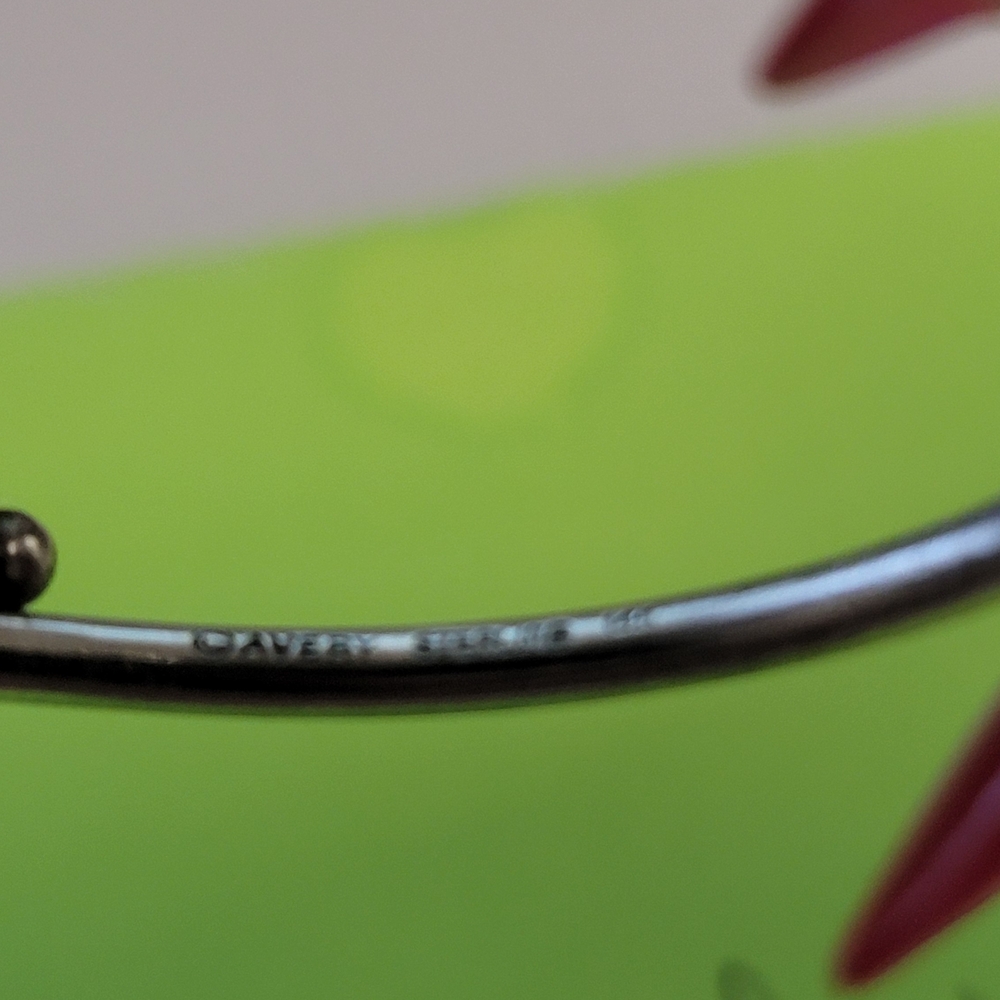 Elegant Silver and Gold Bangle Bracelet - Picture 3 of 4